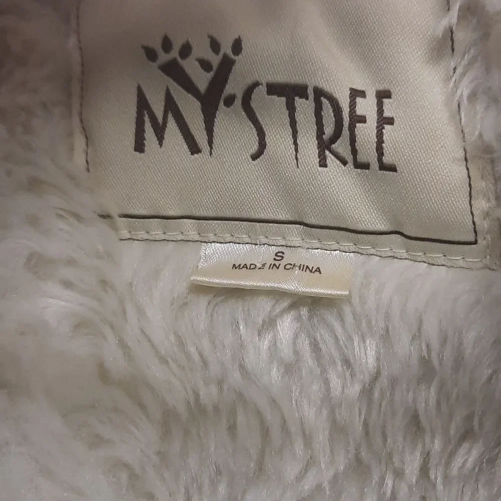 Grey jacket. - Picture 3 of 5